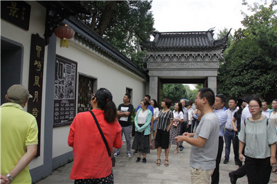 匯才動態(tài) | 開化縣文化旅游委員會、鎮(zhèn)街道旅游負責人等一行蒞臨匯才紅木參觀交流